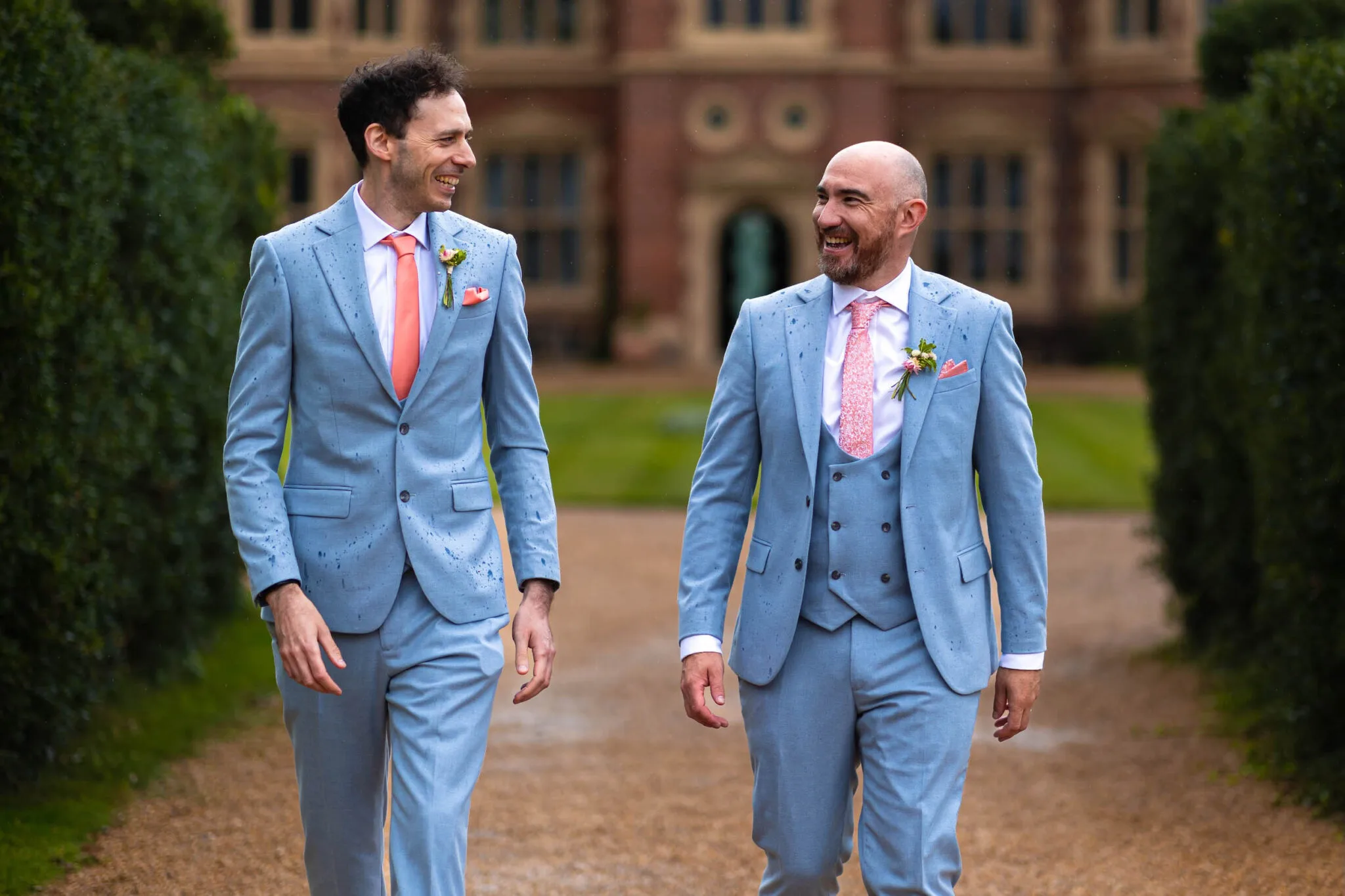Beautiful Suffolk barn wedding at Haughley Park