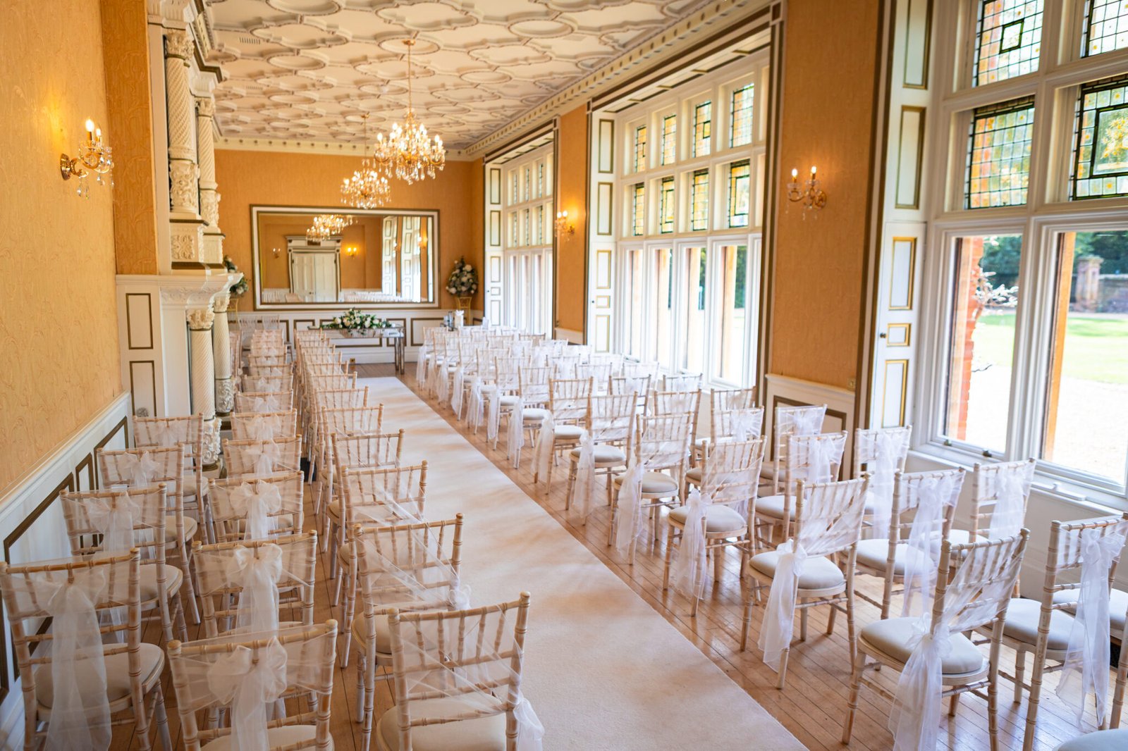 Holmewood Hall wedding photography by Cambridge wedding photographer