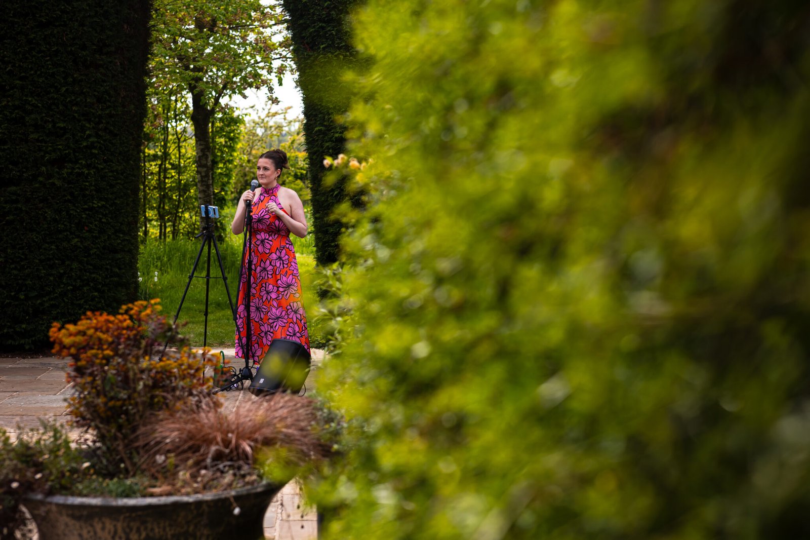 Relaxed countryside wedding at South Farm near Royston.