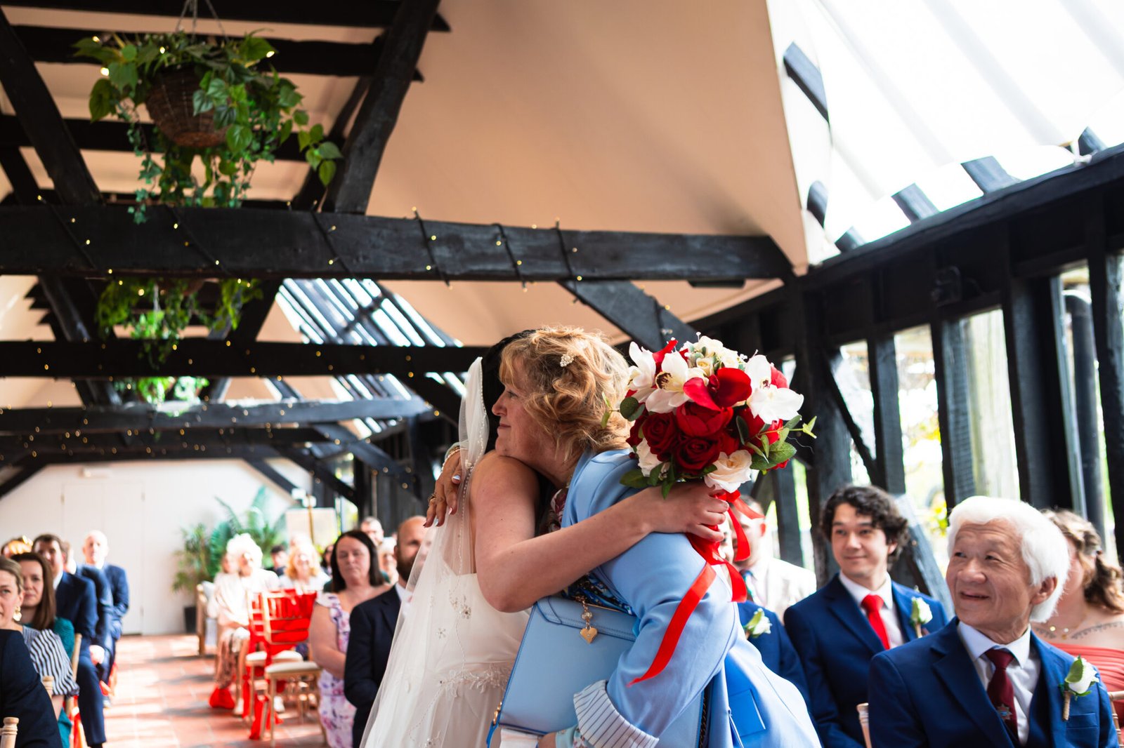 Relaxed countryside wedding at South Farm near Royston.