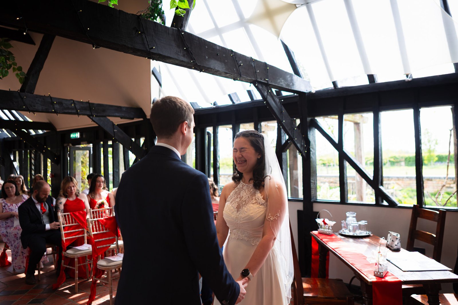 Relaxed countryside wedding at South Farm near Royston.
