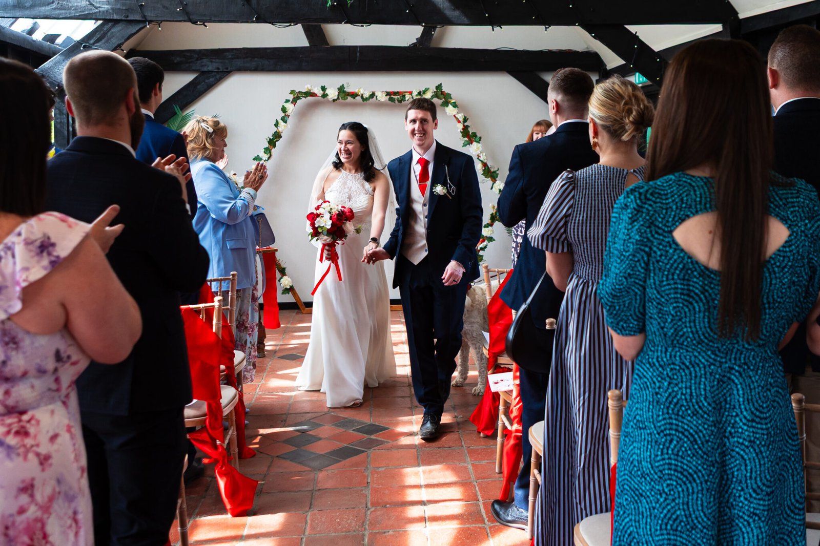 Relaxed countryside wedding at South Farm near Royston.