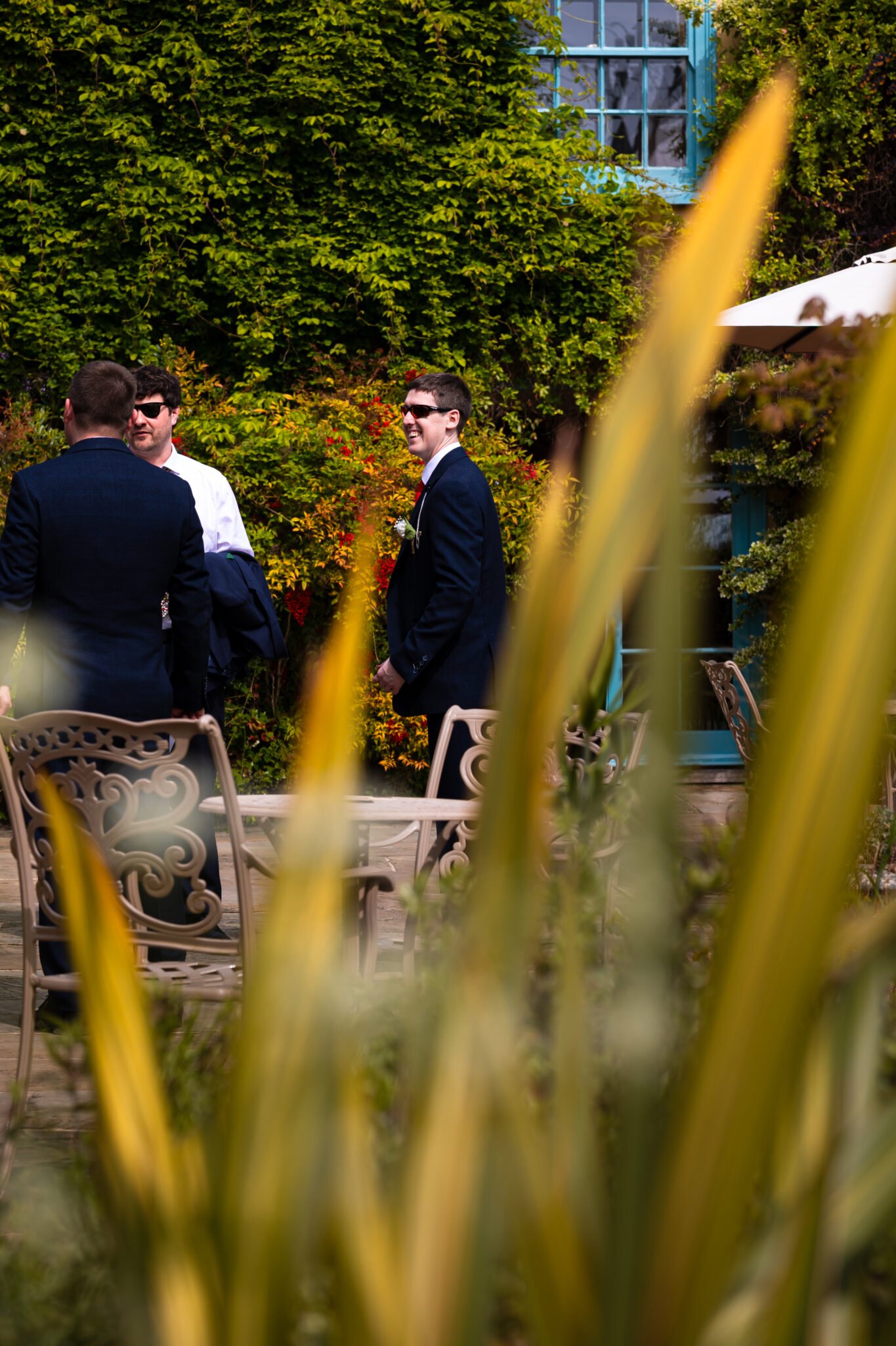 Relaxed countryside wedding at South Farm near Royston.