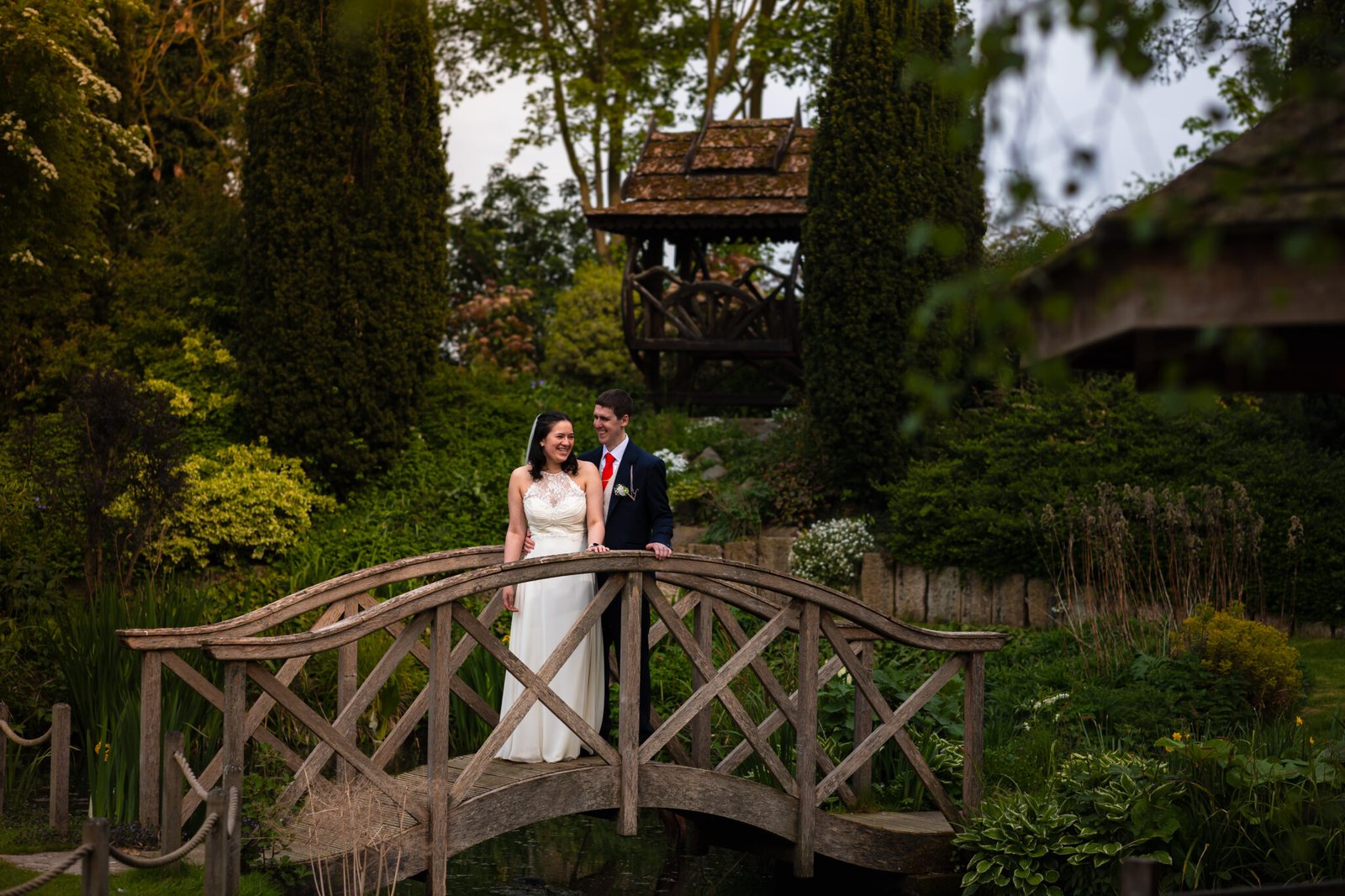 Relaxed countryside wedding at South Farm near Royston.