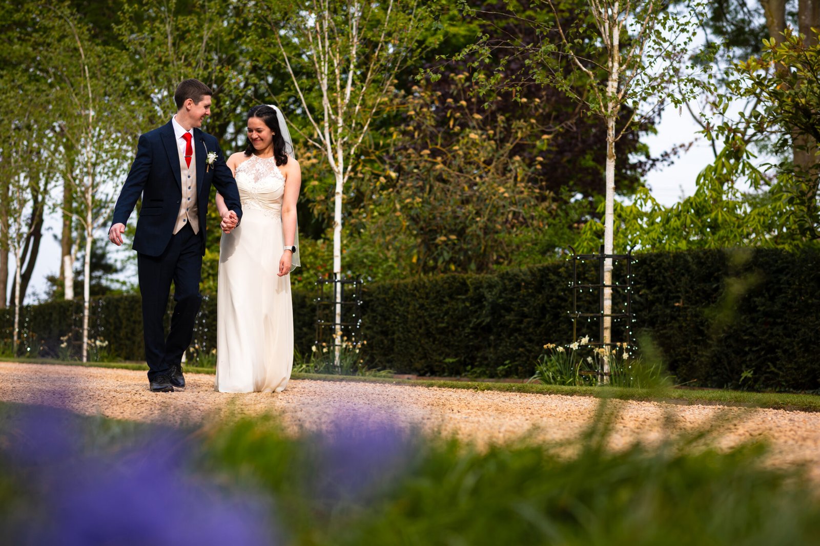 Relaxed countryside wedding at South Farm near Royston.