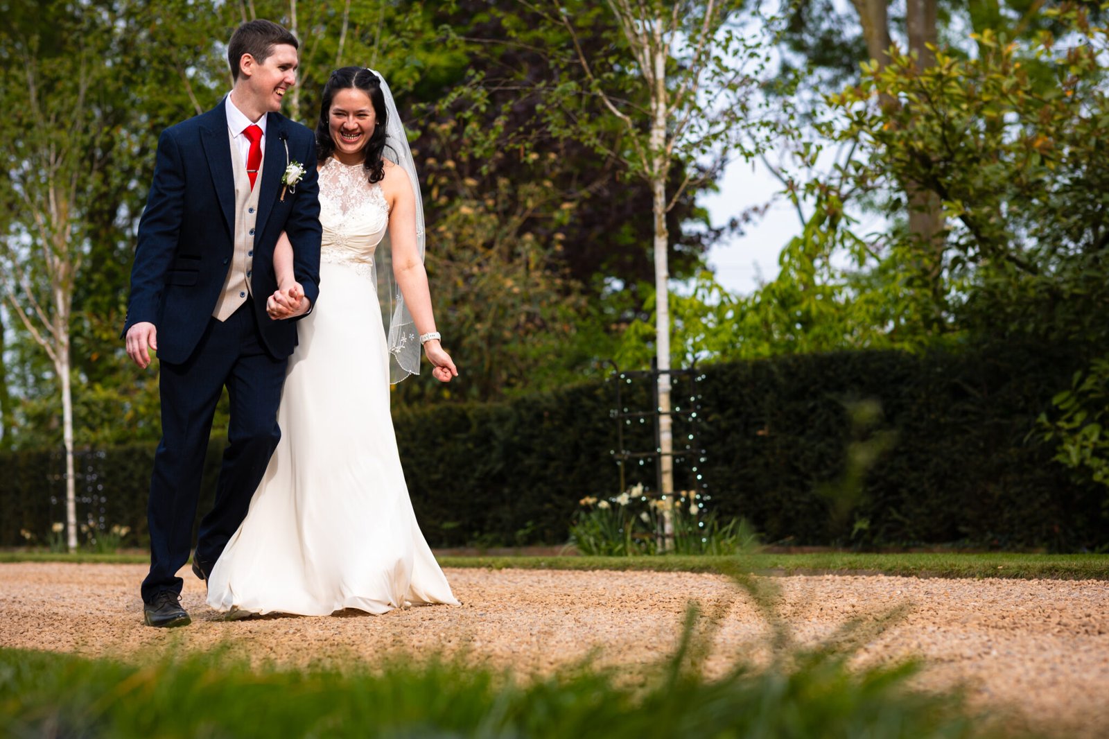 Relaxed countryside wedding at South Farm near Royston.