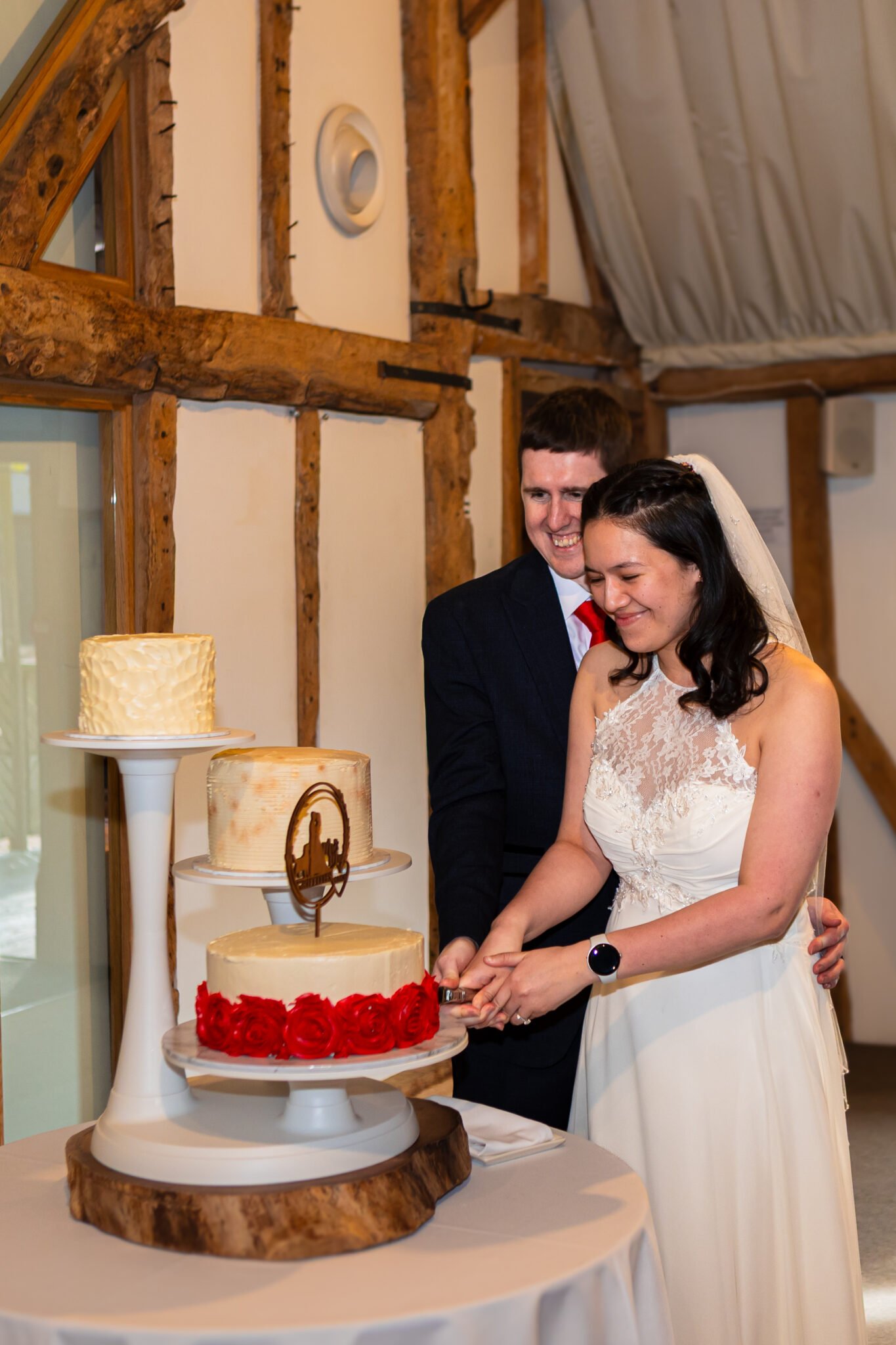 Relaxed countryside wedding at South Farm near Royston.
