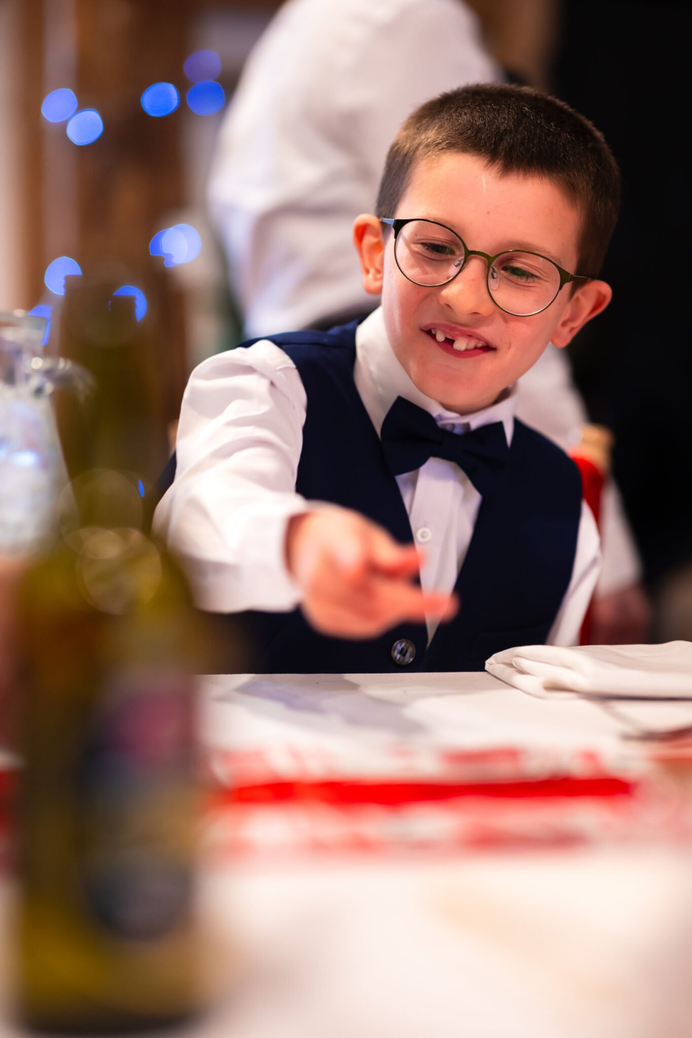 Relaxed countryside wedding at South Farm near Royston.